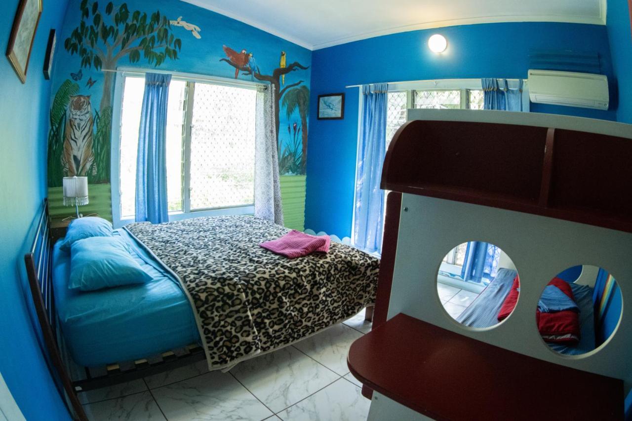 Hotel Batchelor Butterfly Farm Extérieur photo